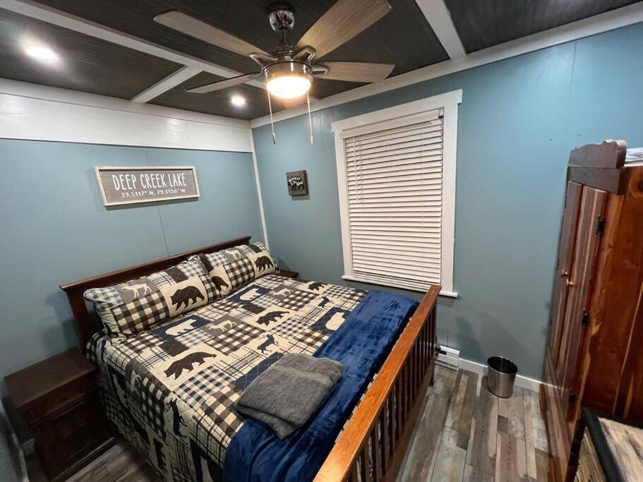 Cubs Den - Hot Tub- Walk To Lake- Fire Pit - Kayaks Oakland Bagian luar foto